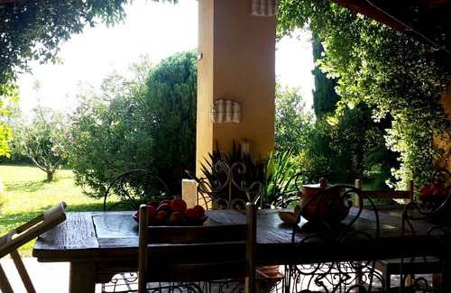 Rome Province Cottage | Rome apartment with a park