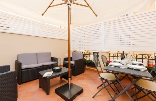 Prati Apartment | Rome Boutique Apartments with terrace, whirlpool in room, central.