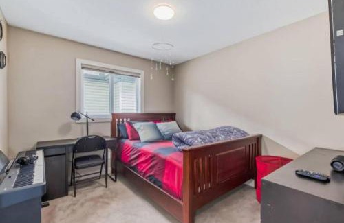Southwest Calgary House | Rome, Sweet Home