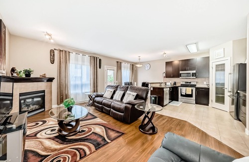 Southwest Calgary House | Rome, Sweet Home