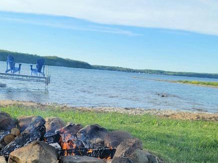 Wiarton House | Romeo Resort -Waterfront-