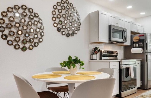 Brentwood Apartment | Romeria Dr #104 xxxxxxx