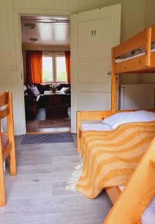 Isfjorden House | Romsdalseggen Camping