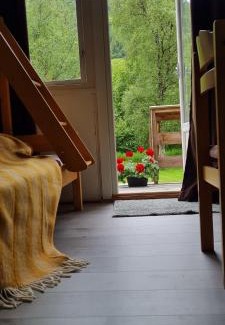 Isfjorden House | Romsdalseggen Camping