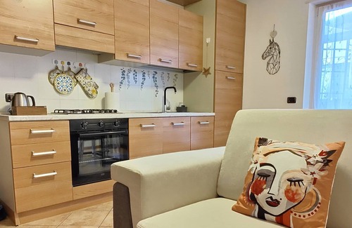 Ponte Arche Apartment | Romy House