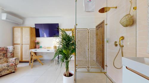 Pezinok Bed & Breakfast | Ron De Mar #1 modern room