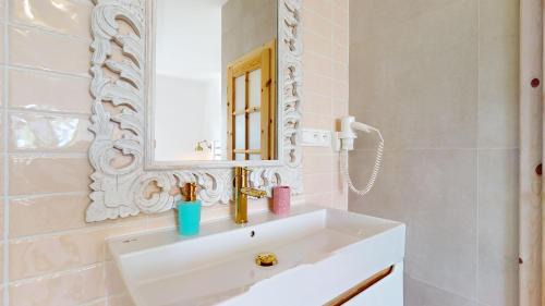 Pezinok Bed & Breakfast | Ron De Mar #1 modern room