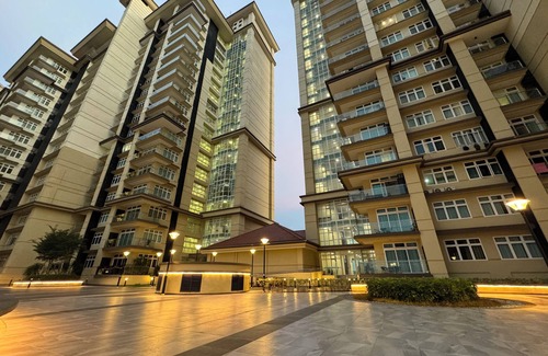 Kuching Apartment | Ron & Ron Homestay 4 Pax Riverine Diamond Kuching