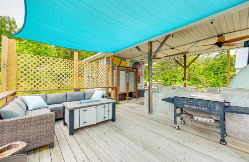 Ronda House | Ronda Home with Hot Tub and Fire Pit, Near Wineries!