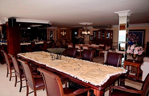 Margate Beach Apartment | RONDEVOUX PENTHOUSE