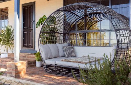 Preston Beach House | Roo With A View By Swan Bnb Management