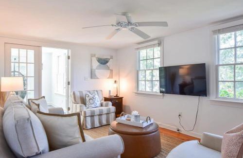 South Chatham House | Roof Deck, Walk to Forest Beach, Fire Pit!