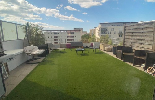 La Lironde Apartment | Roof terrace apartment 120m2 Duplex ideally located near center and Beaches