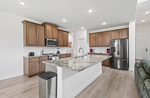 Mesquite House | Rooftop Bliss 4br with Crib/office Space, Free parking/AC with WiFi in Mesquite