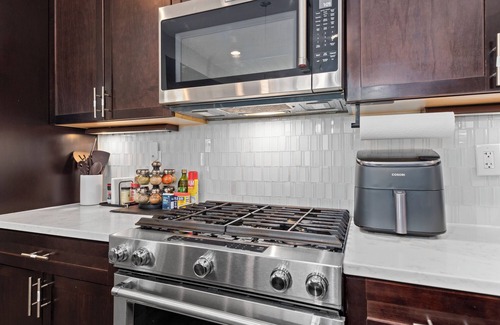 West Colfax House | Rooftop Escape featuring City & Mountain Views a Short Walk to Empower Field!