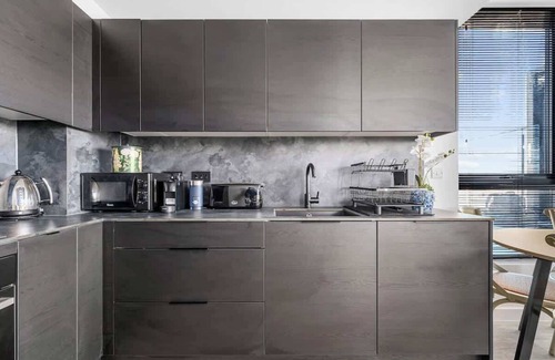 Old Trafford Apartment | Rooftop Flat Stunning City View by City SuperHost