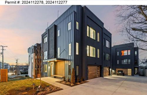 Hurwood Heights House | Rooftop Hot Tub Game Room Barrel Sauna Nashville