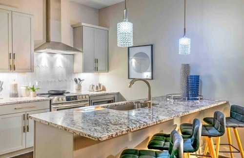 Nashville House | Rooftop Hot Tub Skyline Views! Game Room! 12 Beds