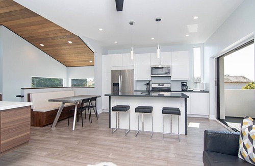 Bay Park House | Rooftop Hot Tub with Ocean Views, New House!