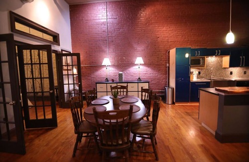 Anderson Apartment | Rooftop Loft 3-bedroom DT Anderson