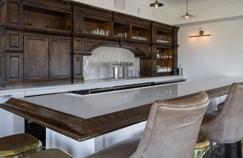 Wayland Park Apartment | Rooftop Penthouse Overlooking VA Wine Country/Mountain Views/Dtwn Crozet