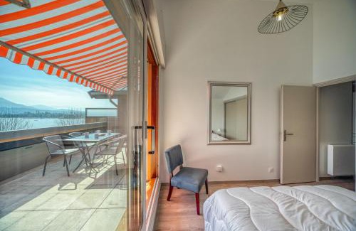 Le Bourget-du-Lac Apartment | Rooftop pieds dans l’eau, terrasse, parking sécu