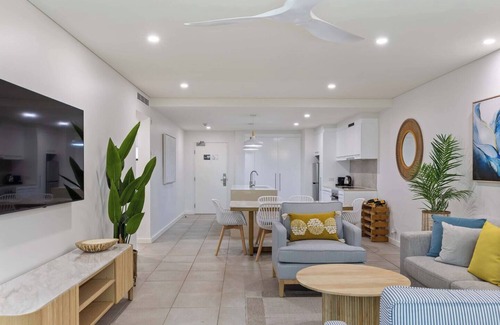 Port Douglas Resort | Rooftop Resort Oasis at Temple with Spa