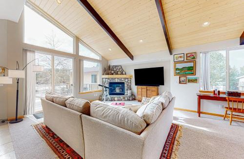 Tahoe Keys House | Rooftop Retreat