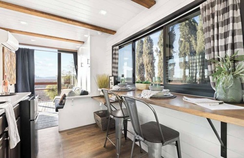 Tulare Apartment | Rooftop Spa! Tiny Cargo Home, Farm Experience