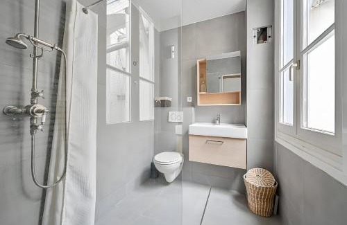 Porte-Dauphine Apartment | Rooftop Victor Hugo