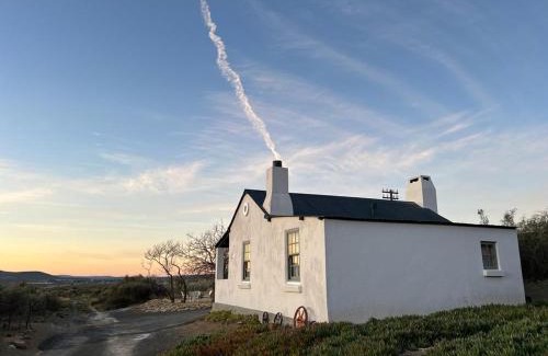 Karoo Hoogland Cabin | Rooikloof Guest Farm
