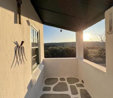 Karoo Hoogland Cabin | Rooikloof Guest Farm