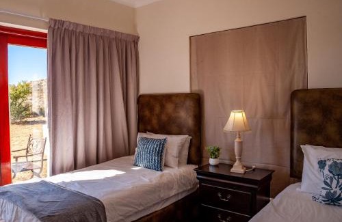 Laingsburg Villa | Rooilande Guest Farm Guest House