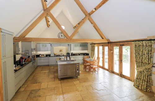 Broadway Cottage | ROOKERY HALL, family friendly, luxury holiday cottage in Broadway