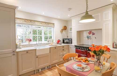 Drewsteignton Cottage | ROOKWOOD, pet friendly, luxury holiday cottage in Drewsteignton