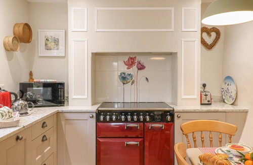 Drewsteignton Cottage | ROOKWOOD, pet friendly, luxury holiday cottage in Drewsteignton