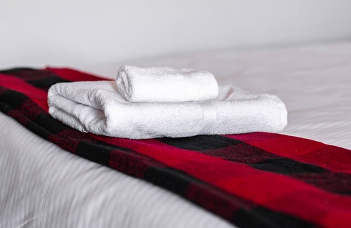 Balsam Lake Apartment | Room 1 Boutique Hotel Balsam Lake, WI