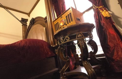 Bishopville House | Room # 1 /Historical Victorian house in serene Bishopville with WiFi, AC