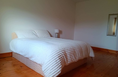 Williamstown House | Room 1 Williamstown, Ireland