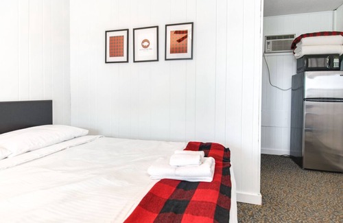 Balsam Lake Apartment | Room 2 Boutique Hotel Balsam Lake WI