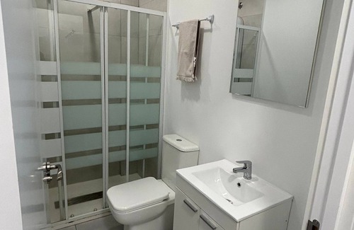 Quintans House | ROOM 2 WITH STREET VIEW