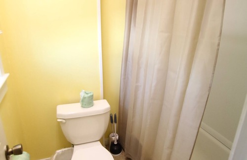 Topsail Beach Hotel | Room #207 Efficiency King w/Kitchen Dog NO