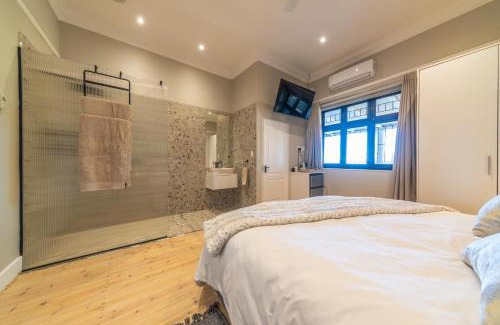 Simondium House | Room 3 - LEO Sky Guest House