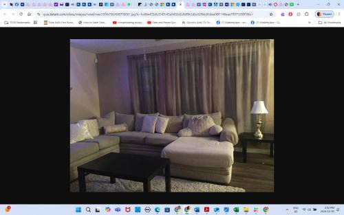 Southeast Edmonton House | Room # 3 Sleep 4 Arrangement