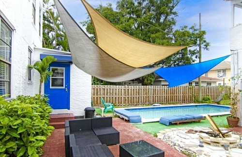 Providencia Park Cottage | Room 3, Water accessible cottage right in the action of West Palm Beach