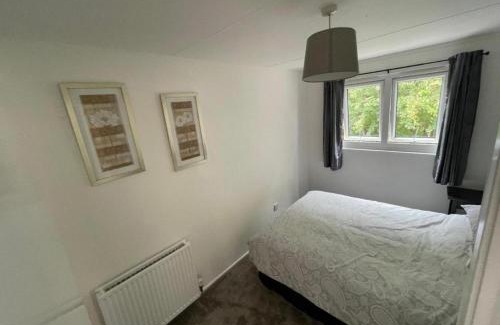 Tea Green House | Room 4 minutes from Luton Airport