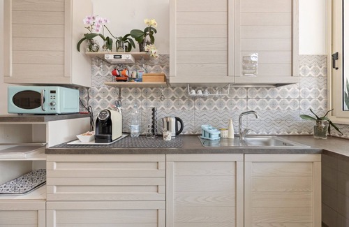 Riola Sardo Apartment | Room '40°Parallelo - Ampia Matrimoniale 4' with Shared Garden, Wi-Fi and Air Conditioning