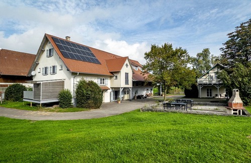 Ravensburg Apartment | Room 5, large cozy room for 2-3 people