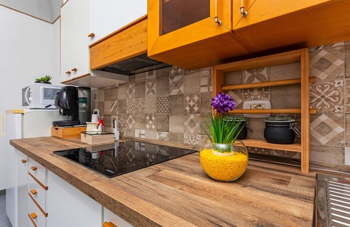 Bronte Apartment | Room 'Annunziata - Mandorla Bronte' with Private Terrace, Wi-Fi and Air Conditioning