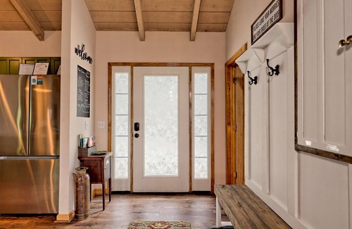 Screamer Mountain Cabin | Room at the Top- This View! Pet Friendly Mtn Cabin